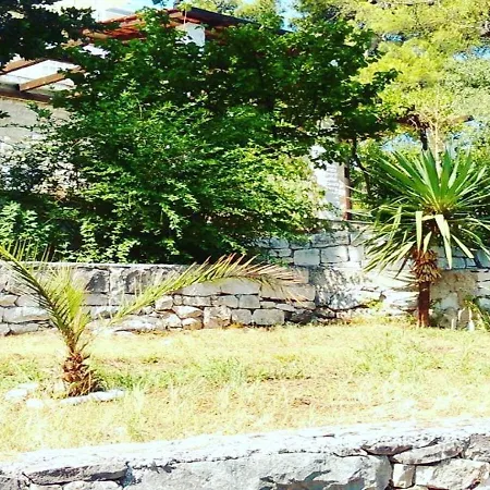 Dino Apartman Splitska