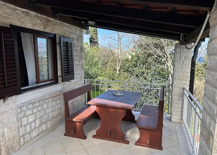 Apartman Dino Splitska