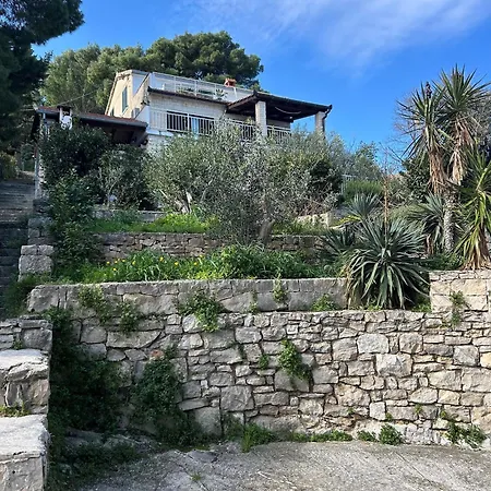 Dino Appartement Splitska