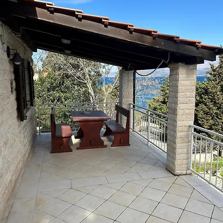 Appartement Dino Splitska