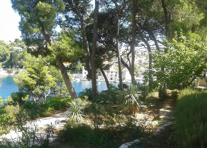 Dino Apartament Splitska