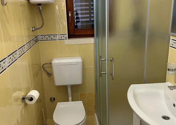 Dino Apartament Splitska